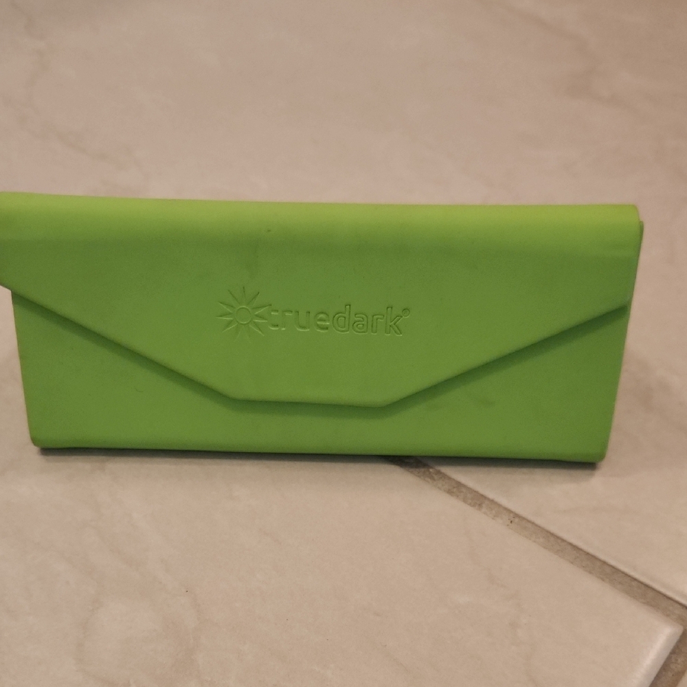 TrueDark Green Glasses with Case